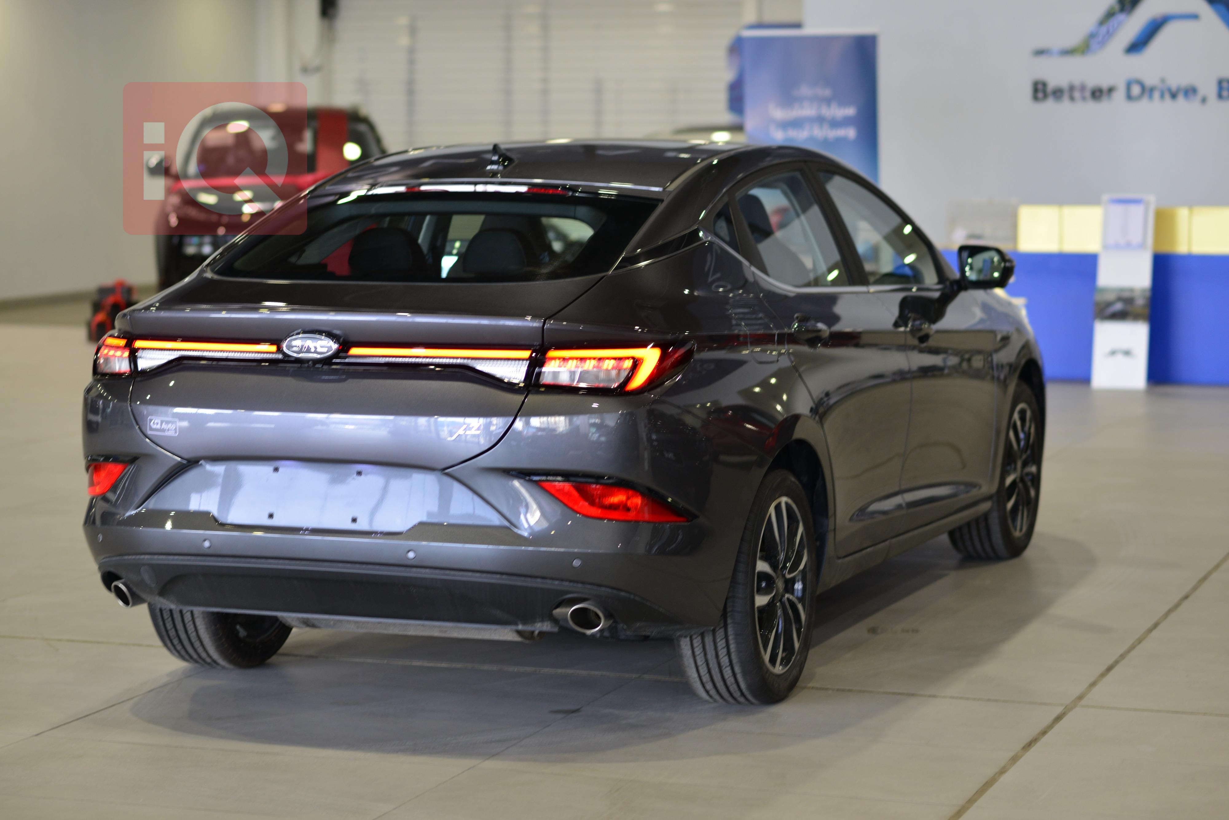 جاک J7